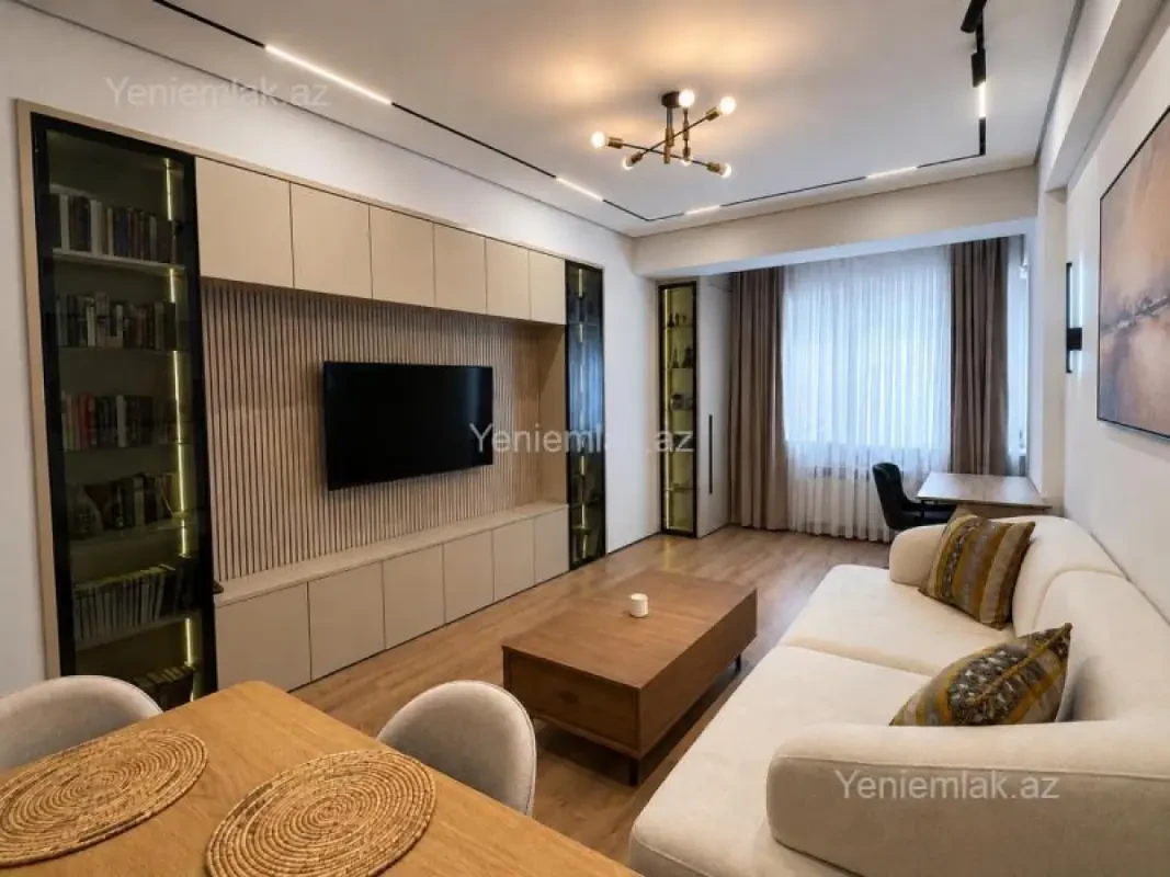 Satılır 2 otaqlı yeni tikili 68 m²