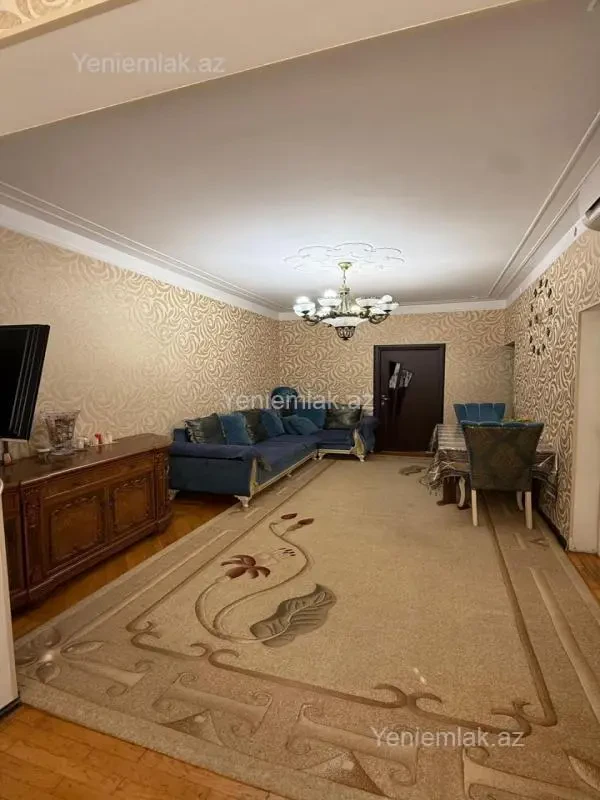 Satılır 3 otaqlı köhnə tikili 75 m²