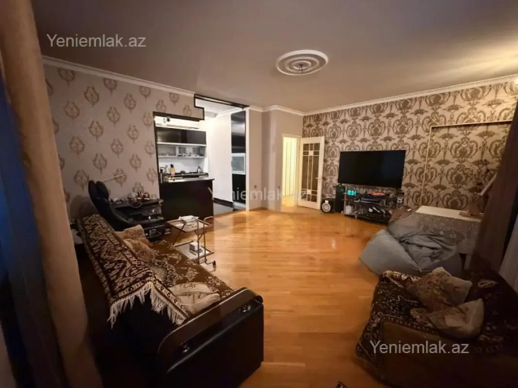 Satılır 3 otaqlı yeni tikili 110 m²