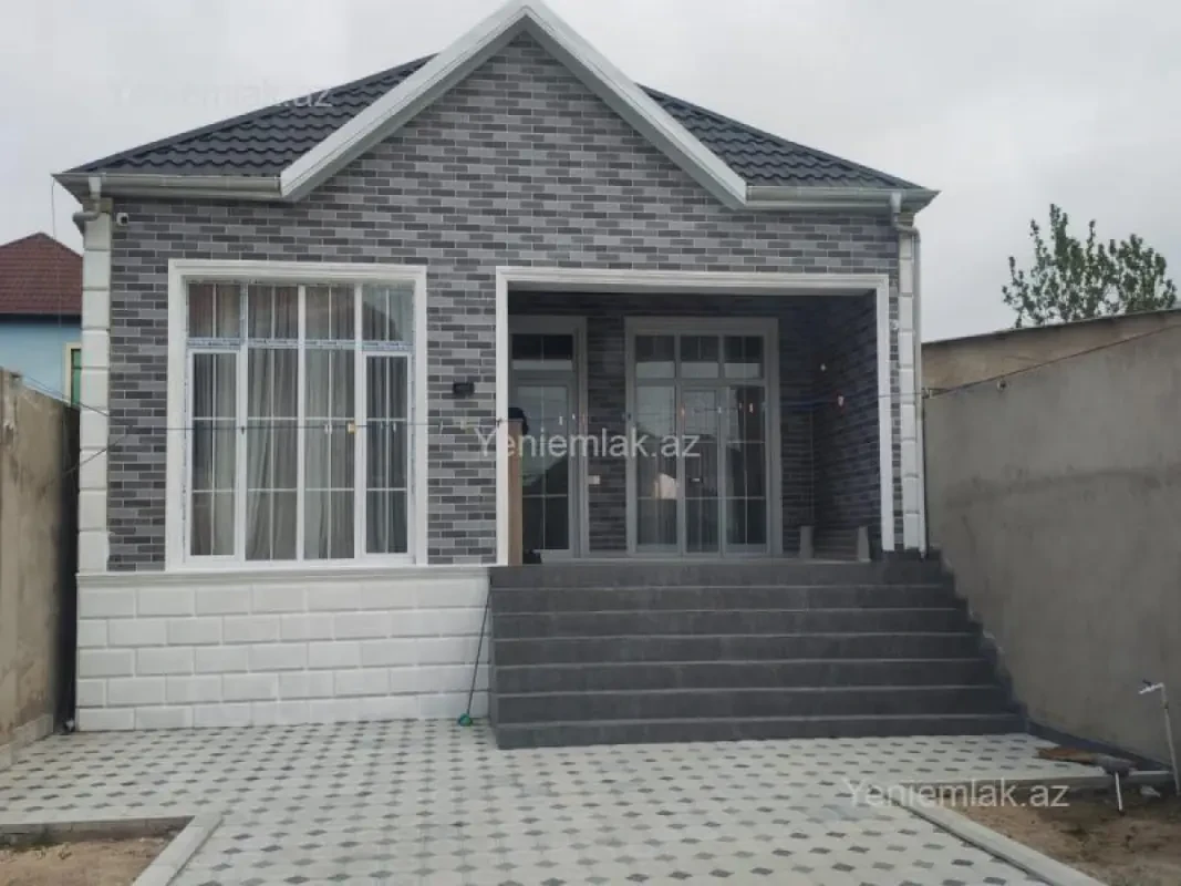 Satılır 4 otaqlı həyət evi 100 m²