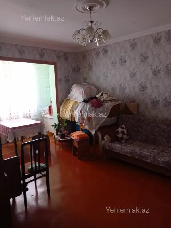 Satılır 2 otaqlı köhnə tikili 57 m²