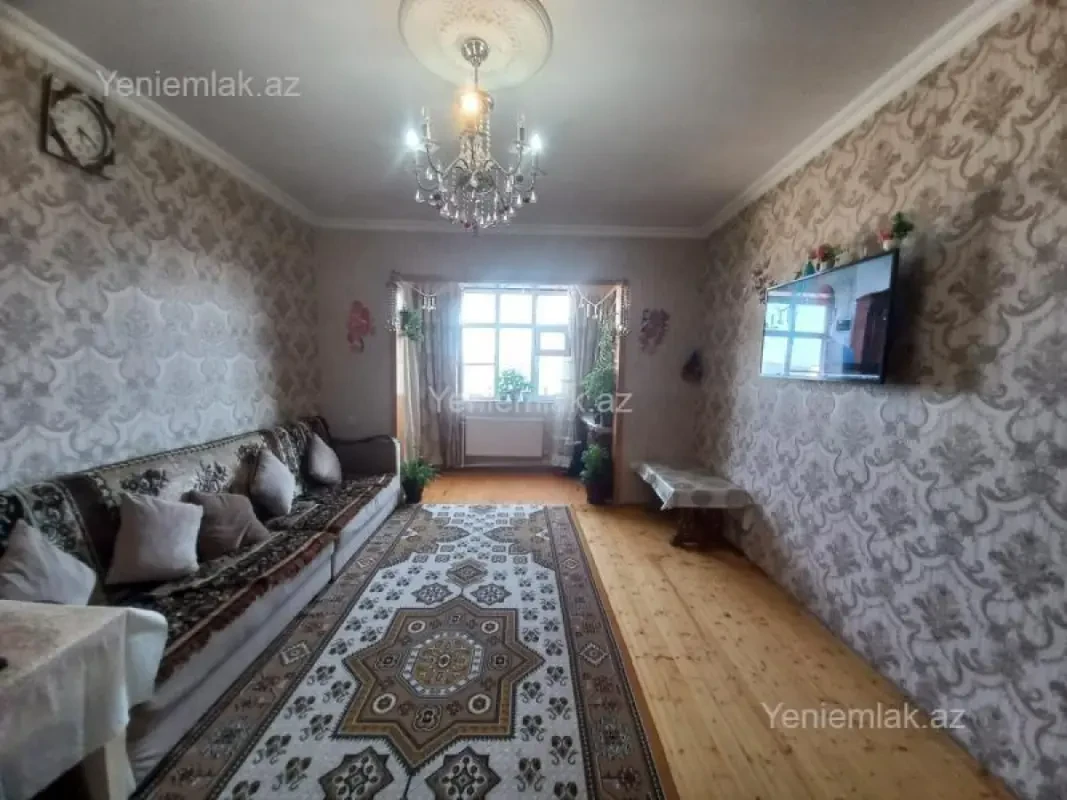 Satılır 2 otaqlı köhnə tikili 57 m²