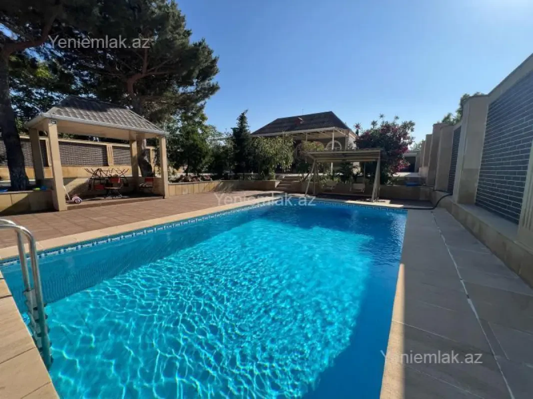 Satılır 4 otaqlı həyət evi 160 m²
