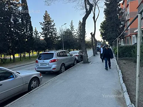 Satılır 3 otaqlı köhnə tikili 65 m² — Bakı, Nizami 3 otaq 65.00 m²