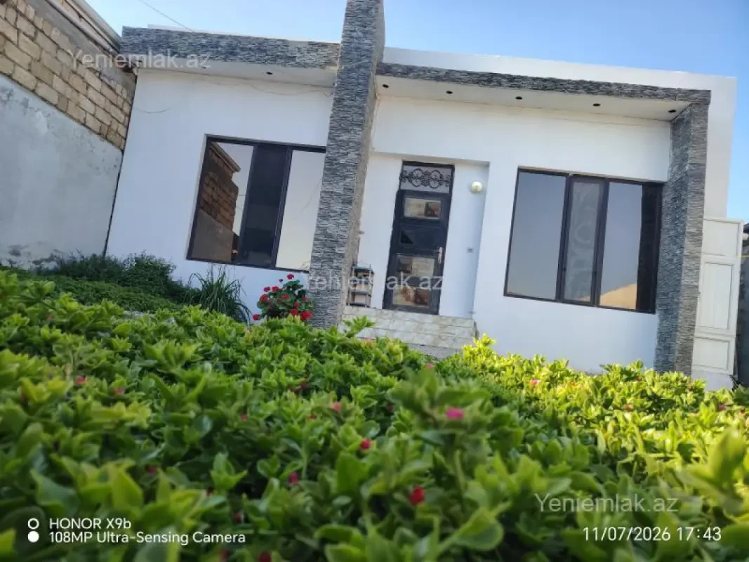 Satılır 4 otaqlı həyət evi 100 m²
