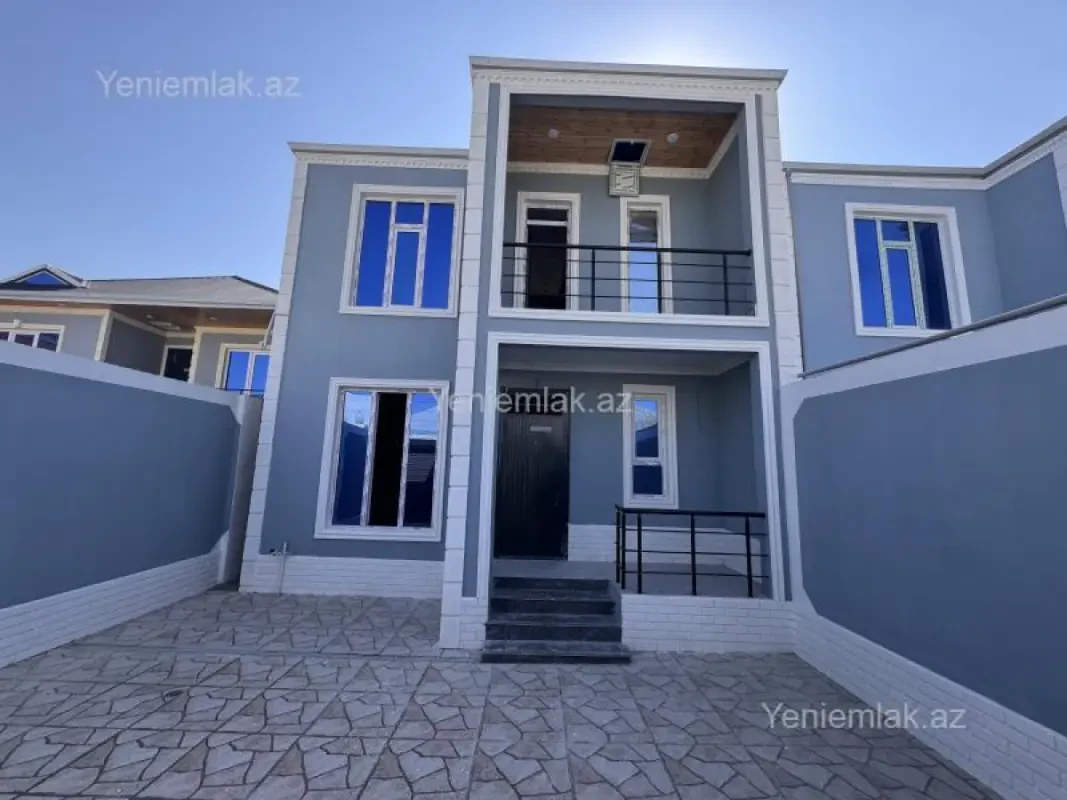 Satılır 4 otaqlı həyət evi 150 m²