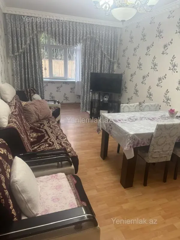 Satılır 3 otaqlı köhnə tikili 65 m²