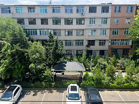 Satılır 4 otaqlı köhnə tikili 105 m² — Bakı, Nizami 4 otaq 105.00 m²