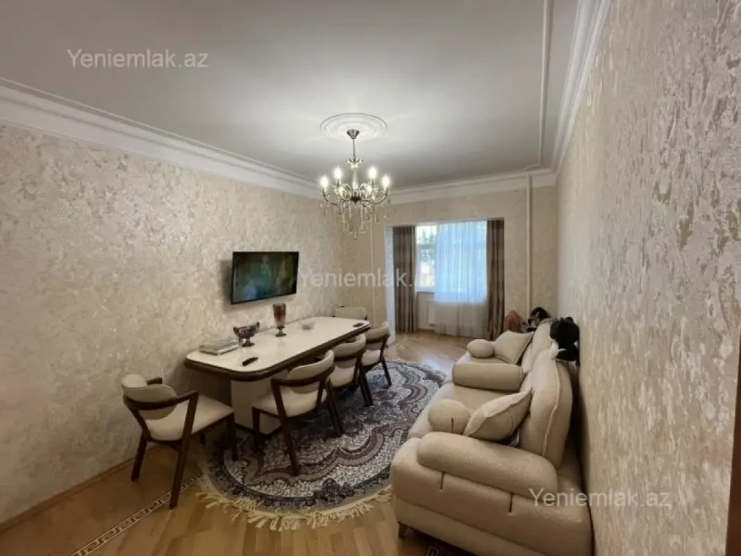 Satılır 3 otaqlı köhnə tikili 80 m²