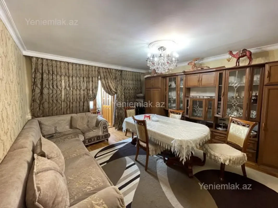 Satılır 2 otaqlı köhnə tikili 50 m²