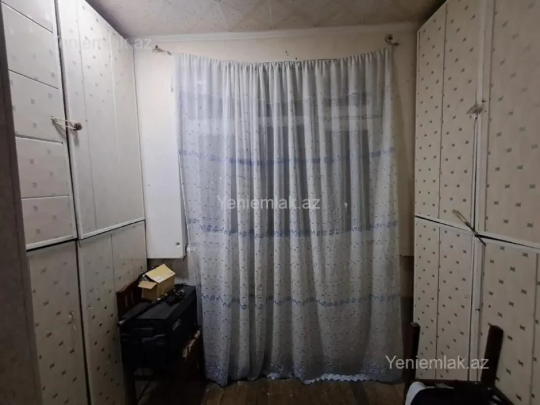 Satılır 5 otaqlı köhnə tikili 80 m²