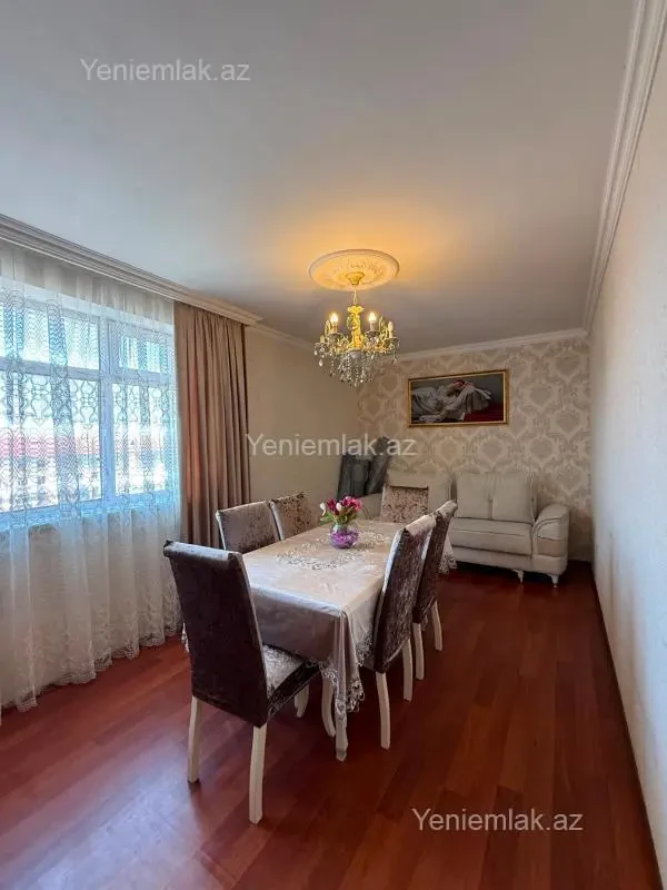 Satılır 2 otaqlı köhnə tikili 55 m²