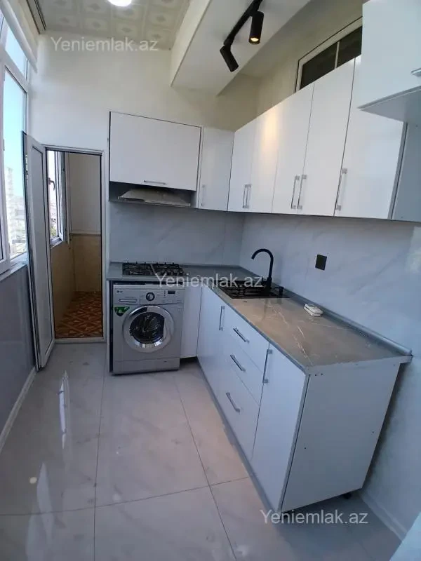 Satılır 3 otaqlı yeni tikili 86 m²