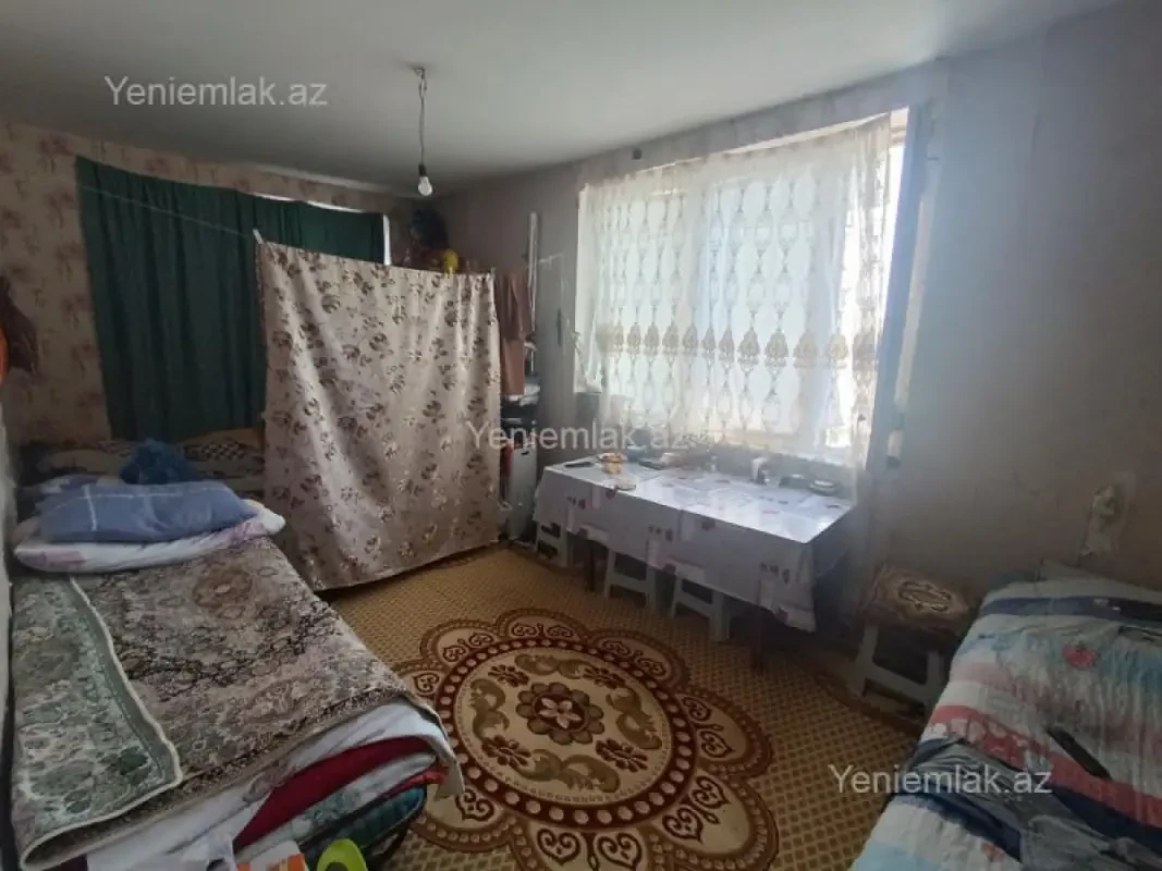 Satılır 1 otaqlı köhnə tikili 34 m²