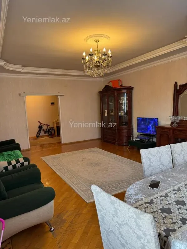 Satılır 3 otaqlı yeni tikili 139 m²