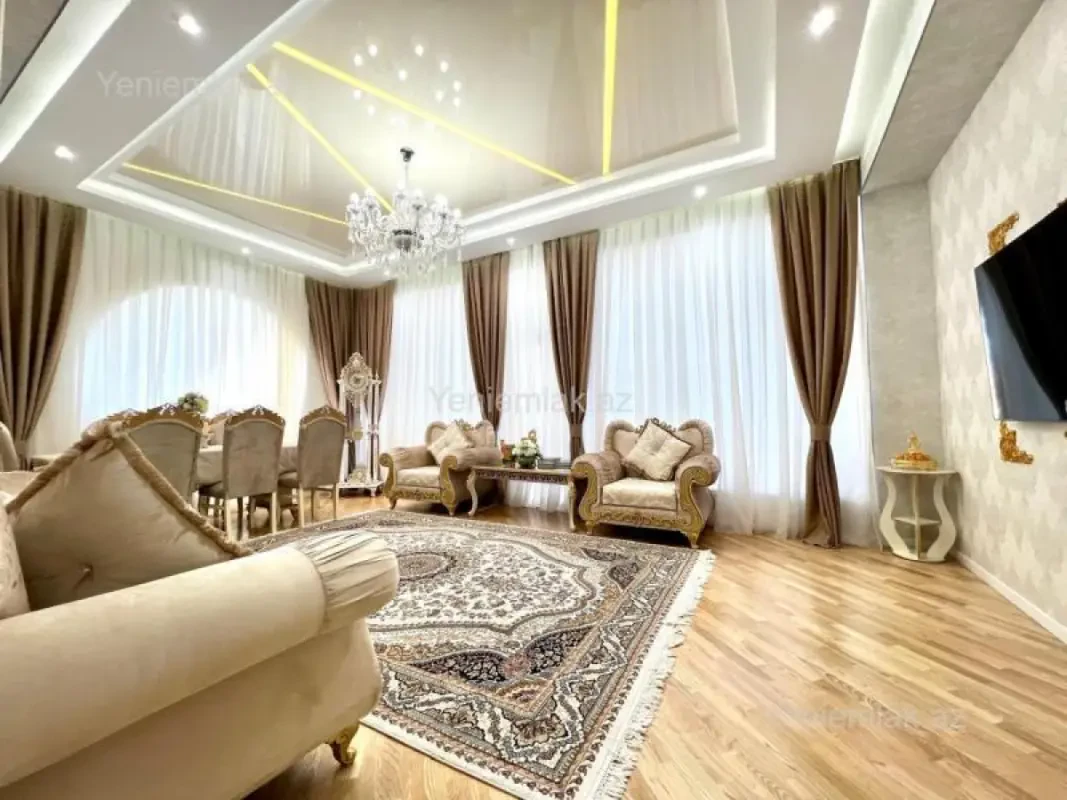 Satılır 5 otaqlı yeni tikili 500 m²