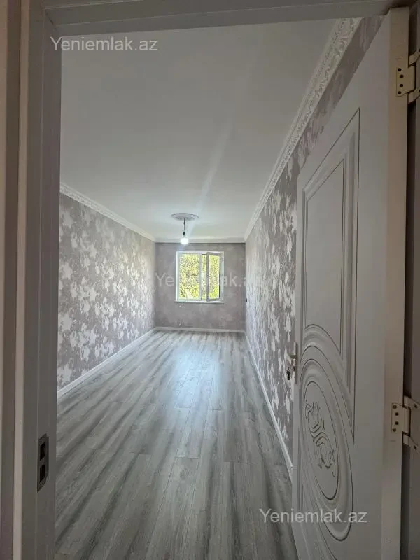 Satılır 2 otaqlı köhnə tikili 50 m²