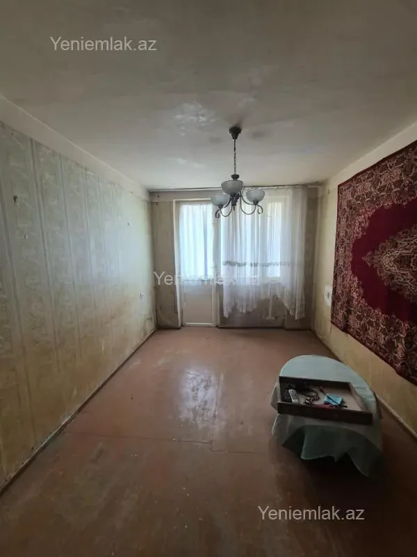 Satılır 4 otaqlı köhnə tikili 91 m²