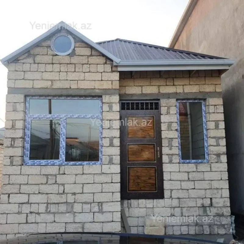 Satılır 2 otaqlı həyət evi 50 m²
