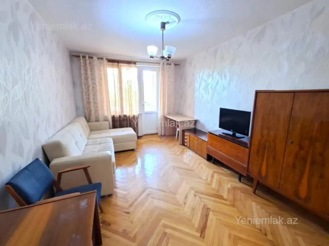 Satılır 3 otaqlı köhnə tikili 60 m²