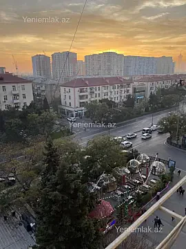 Satılır 5 otaqlı köhnə tikili 120 m² — Bakı, Nizami 5 otaq 120.00 m²