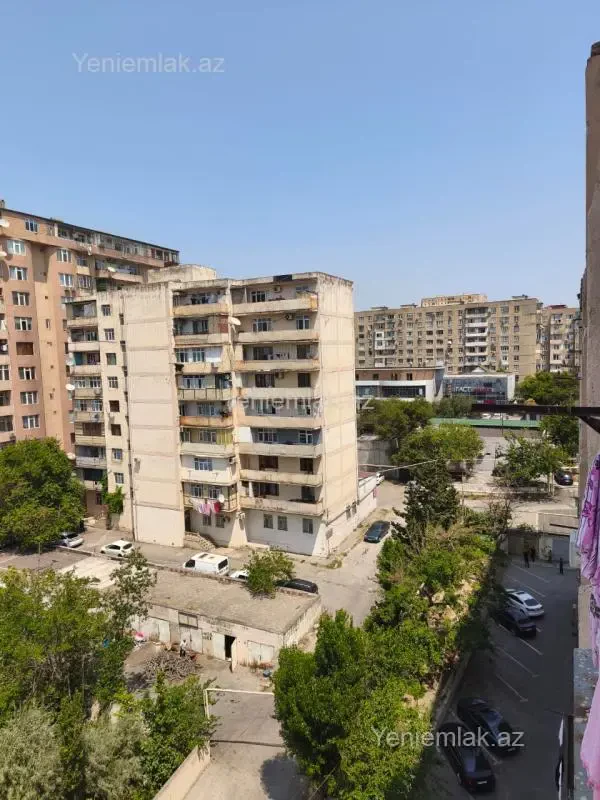 Satılır 2 otaqlı köhnə tikili 70 m²