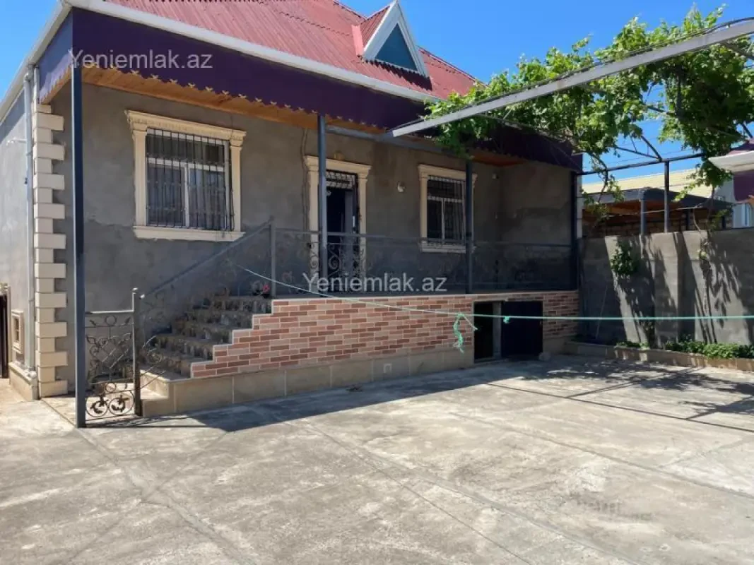 Satılır 3 otaqlı həyət evi 100 m²