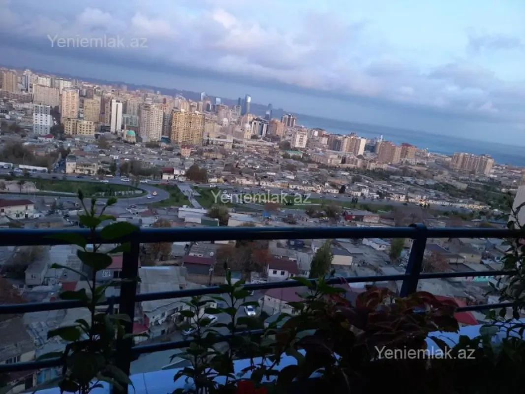 Satılır 3 otaqlı yeni tikili 110 m²