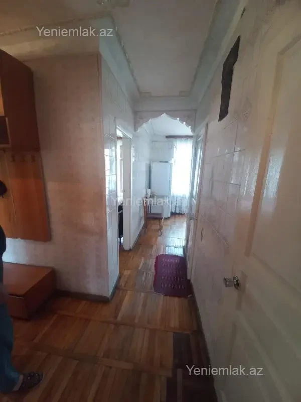 Satılır 3 otaqlı köhnə tikili 75 m²