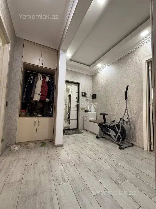 Satılır 3 otaqlı köhnə tikili 75 m²