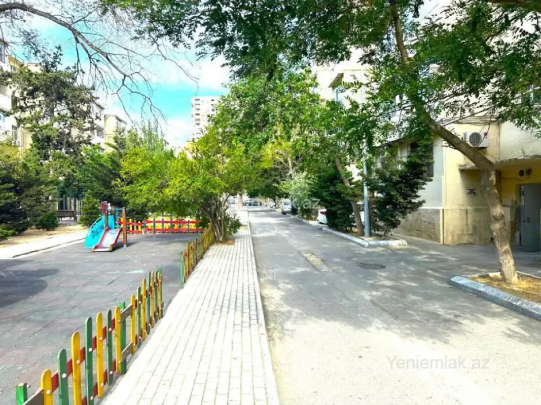Satılır 3 otaqlı köhnə tikili 70 m²