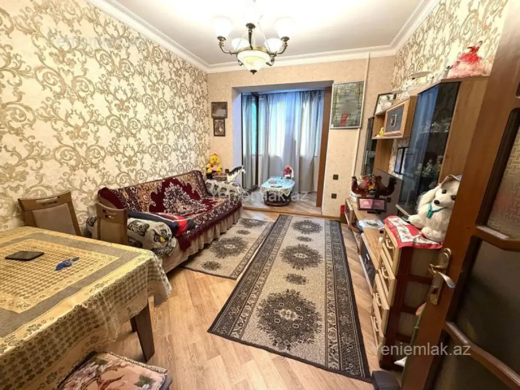 Satılır 2 otaqlı köhnə tikili 43 m²