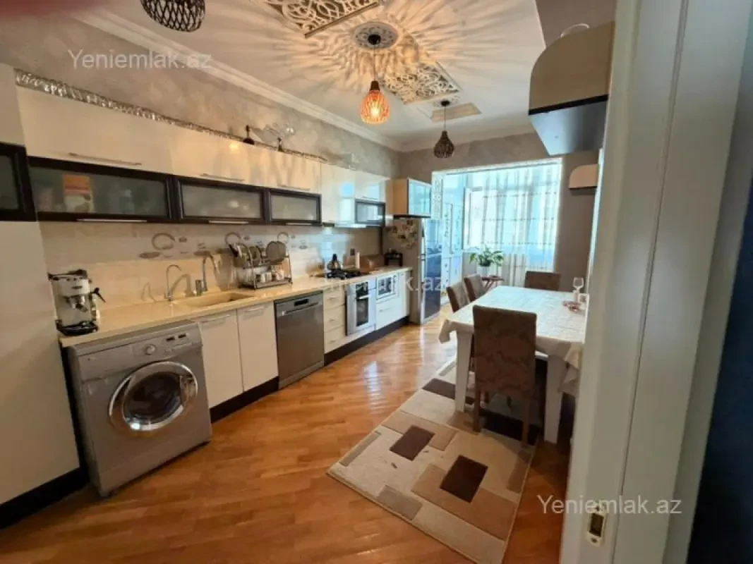 Satılır 3 otaqlı yeni tikili 112 m²