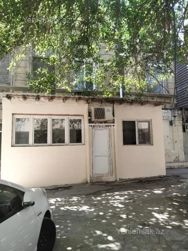 Satılır 3 otaqlı köhnə tikili 55 m²