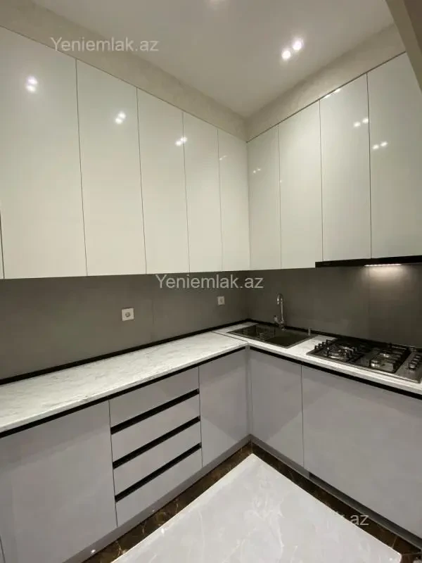 Satılır 2 otaqlı yeni tikili 65 m²