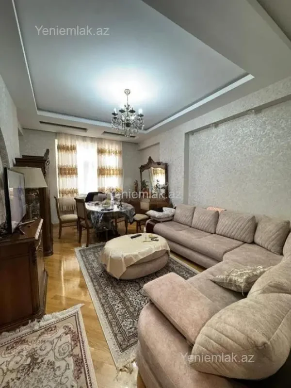 Satılır 3 otaqlı yeni tikili 93 m²