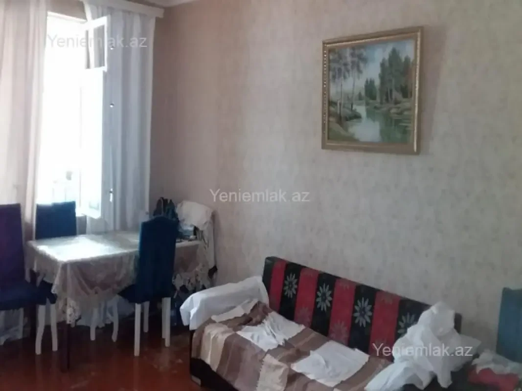 Satılır 2 otaqlı köhnə tikili 45 m²