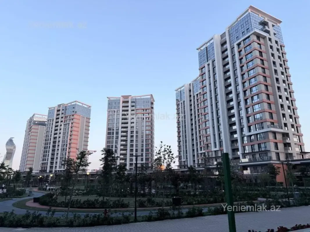 Satılır 4 otaqlı yeni tikili 128 m²