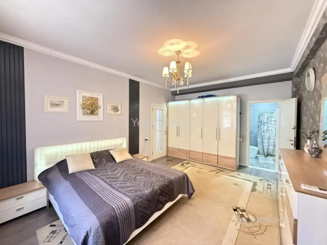 Satılır 3 otaqlı yeni tikili 137 m²