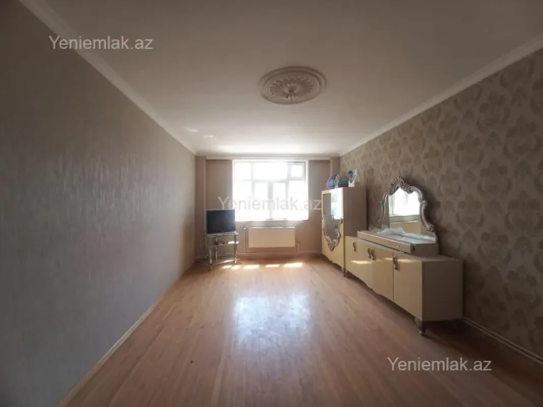 Satılır 3 otaqlı köhnə tikili 68 m²
