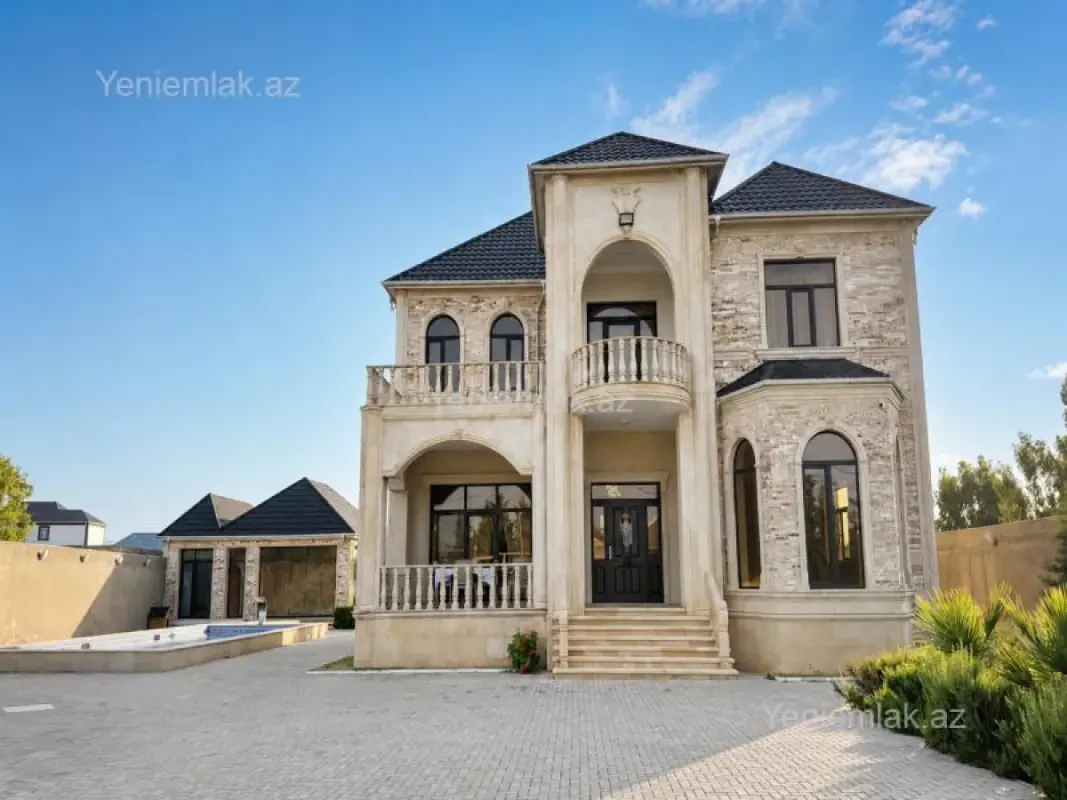 Satılır 5 otaqlı həyət evi 400 m²