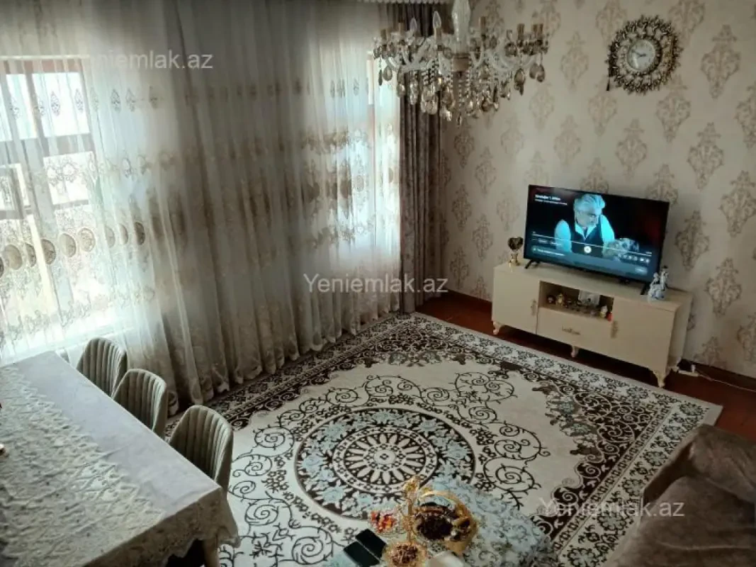 Satılır 3 otaqlı köhnə tikili 70 m²
