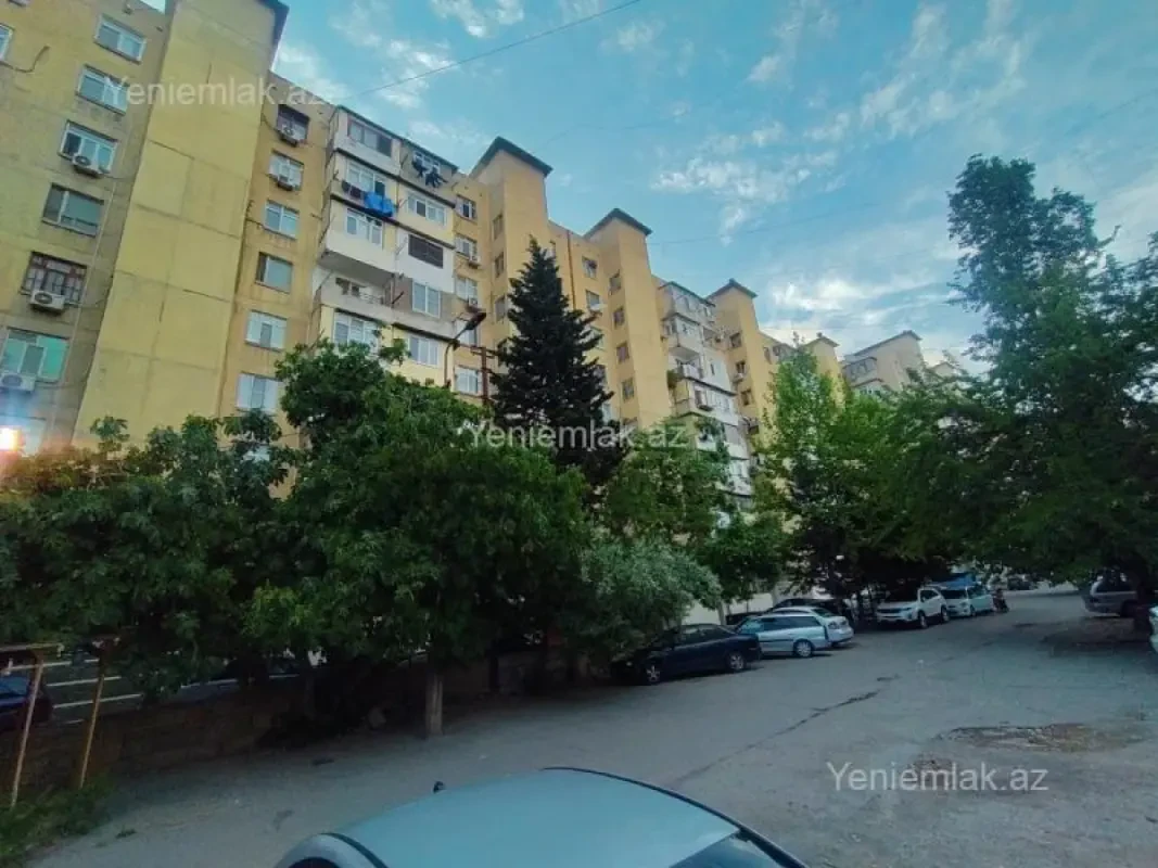 Satılır 3 otaqlı köhnə tikili 80 m²