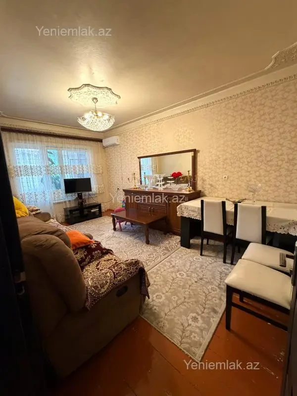 Satılır 3 otaqlı yeni tikili 85 m²