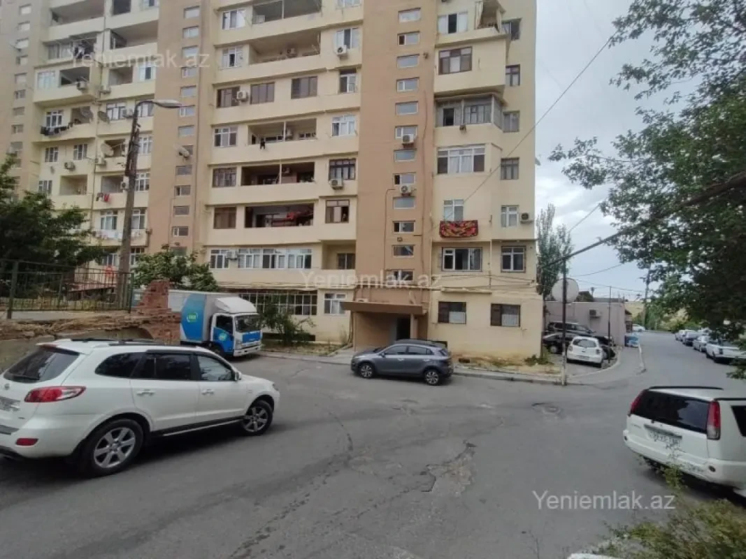 Satılır 2 otaqlı köhnə tikili 40 m²