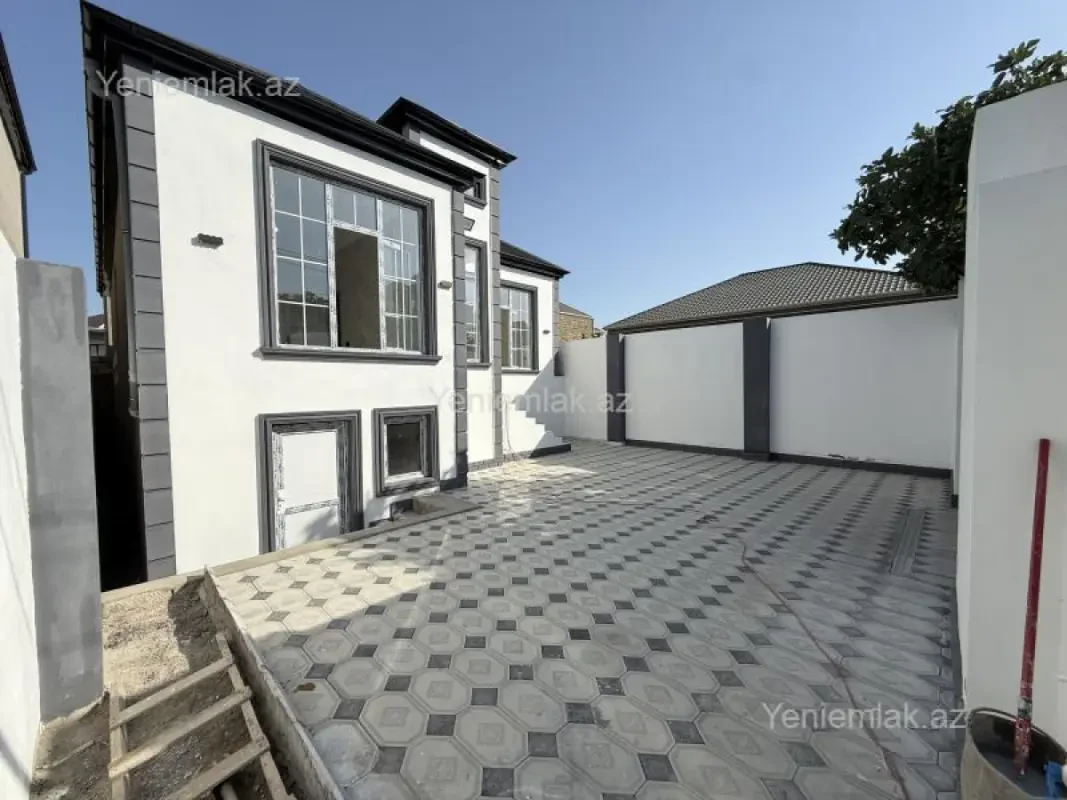 Satılır 4 otaqlı həyət evi 110 m²