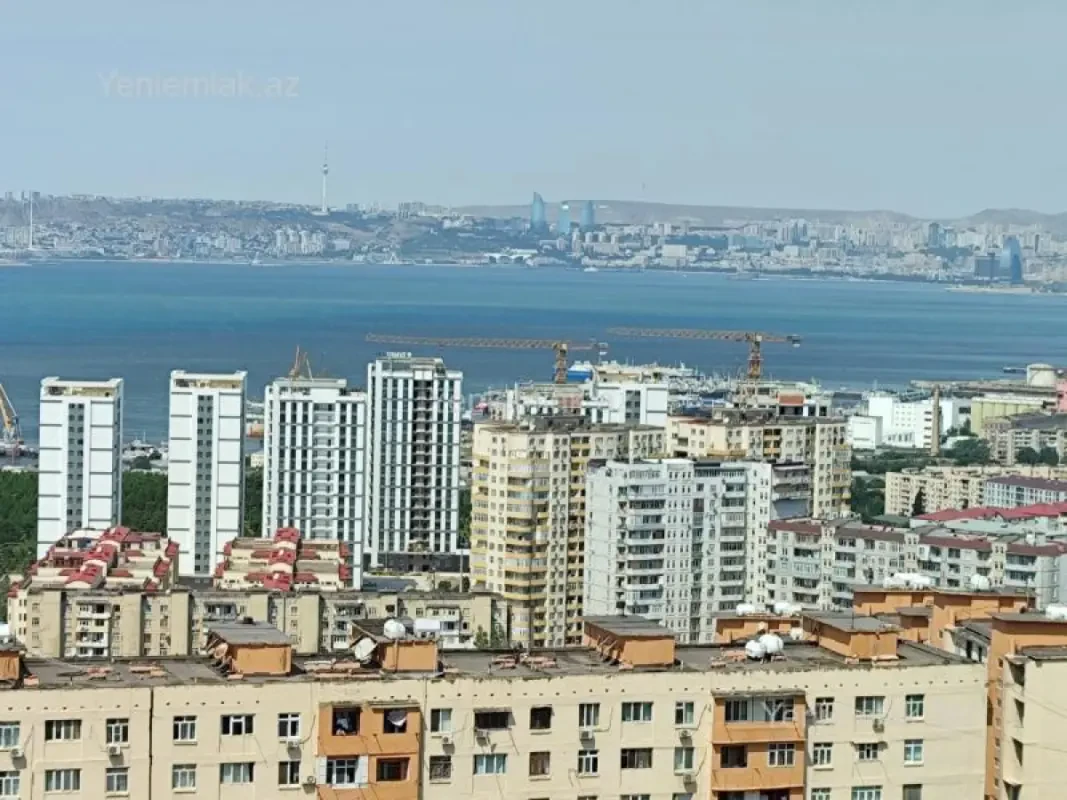 Satılır 3 otaqlı köhnə tikili 80 m²