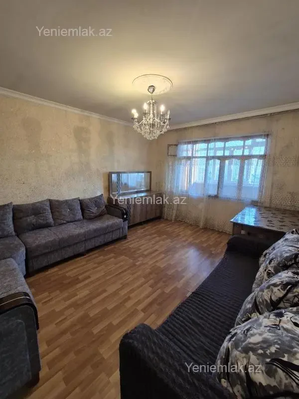 Satılır 2 otaqlı köhnə tikili 58 m²