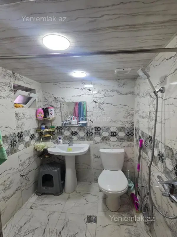 Satılır 2 otaqlı həyət evi 90 m²