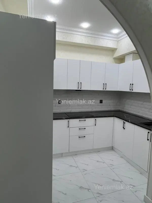 Satılır 2 otaqlı yeni tikili 68 m²